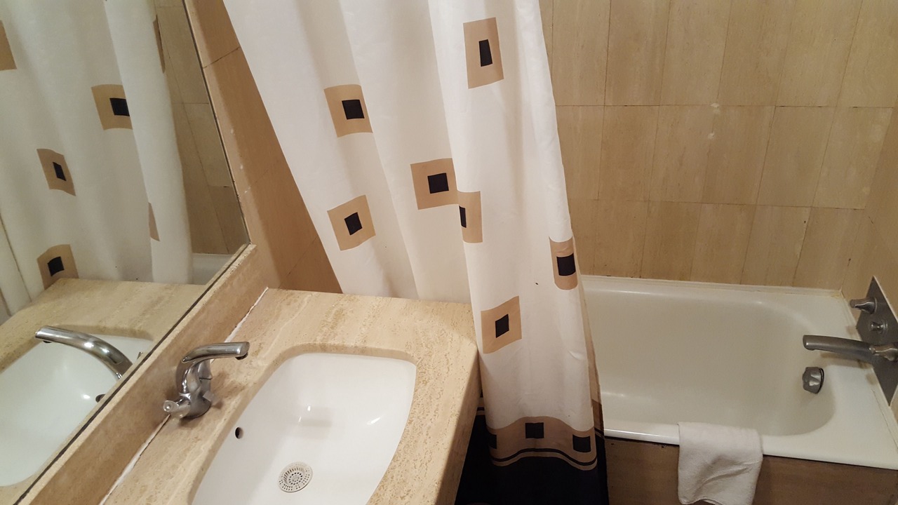 Photo of Bathroom in Quartier de la Salpetriere