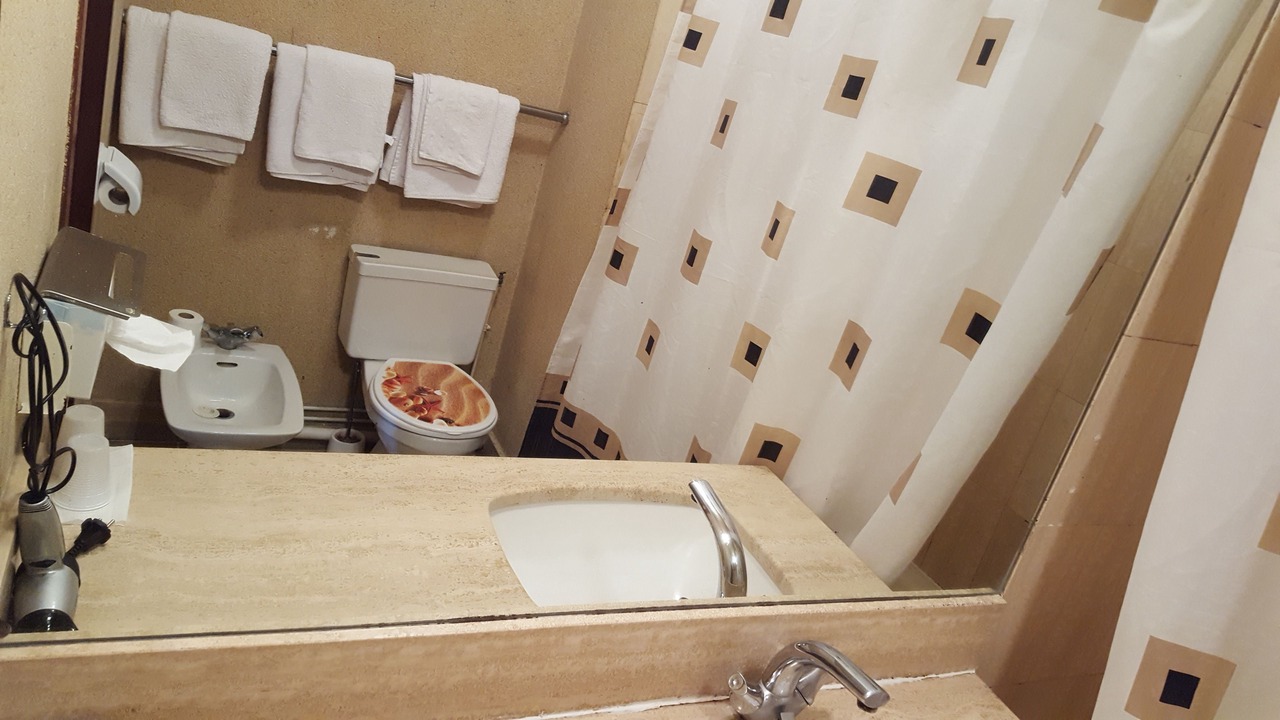 Photo of Bathroom in Quartier de la Salpetriere