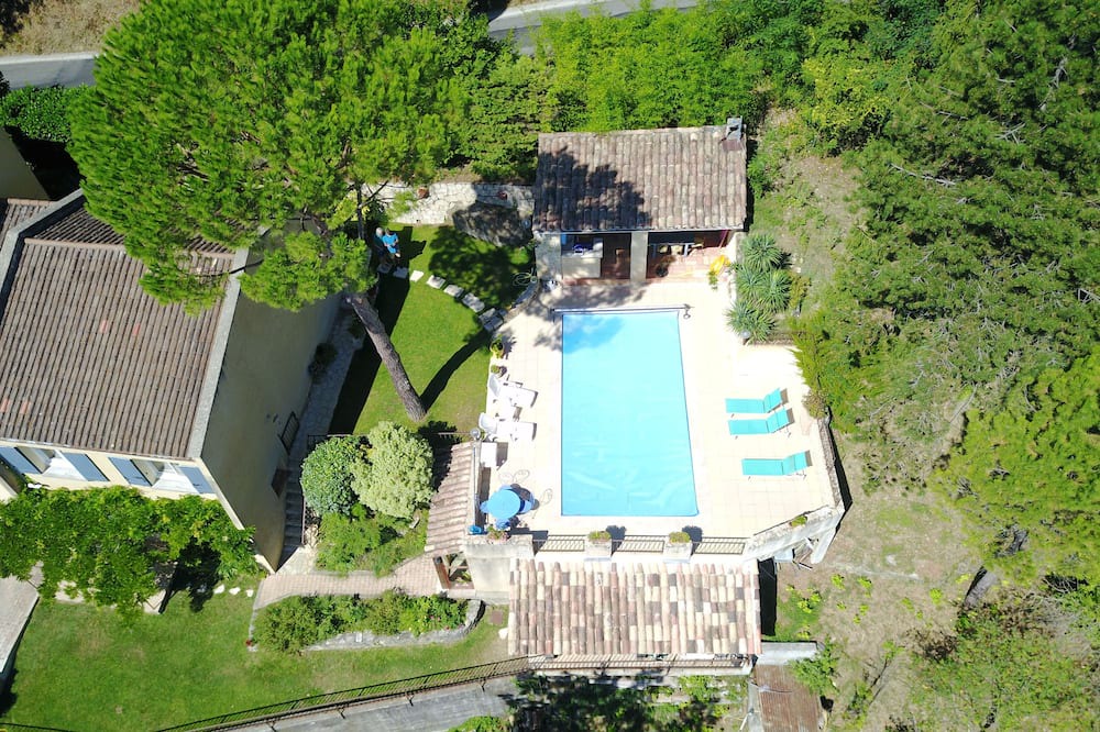Photo of Outdoor in Le Teil