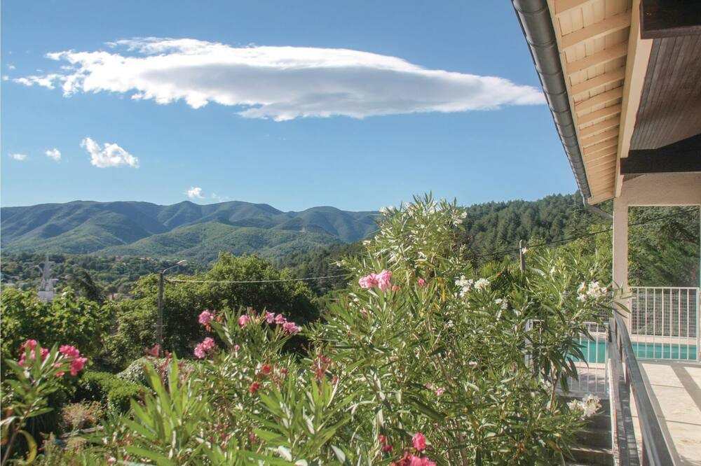 Photo of Bedroom in Bedarieux (ornac)