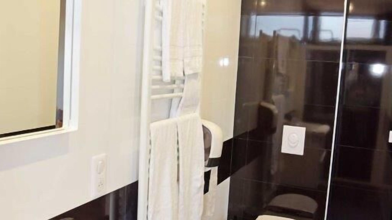 Photo of Bathroom in Capdenac-Gare