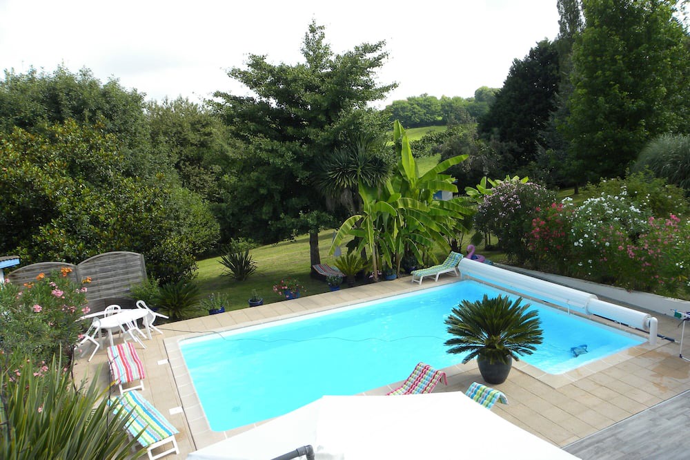 Photo of Outdoor in Villefranque