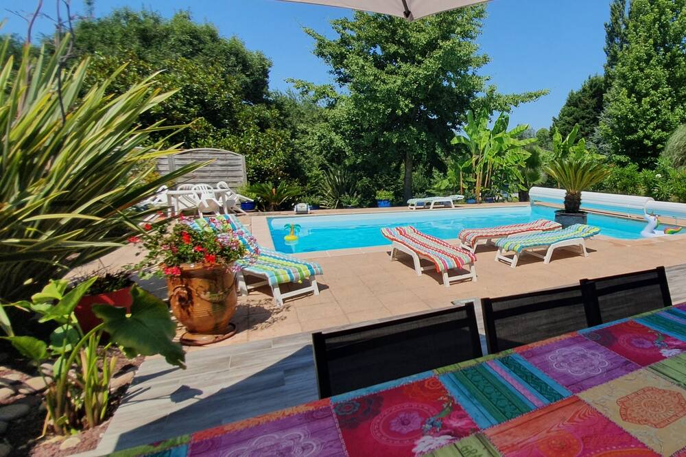 Photo of Outdoor in Villefranque