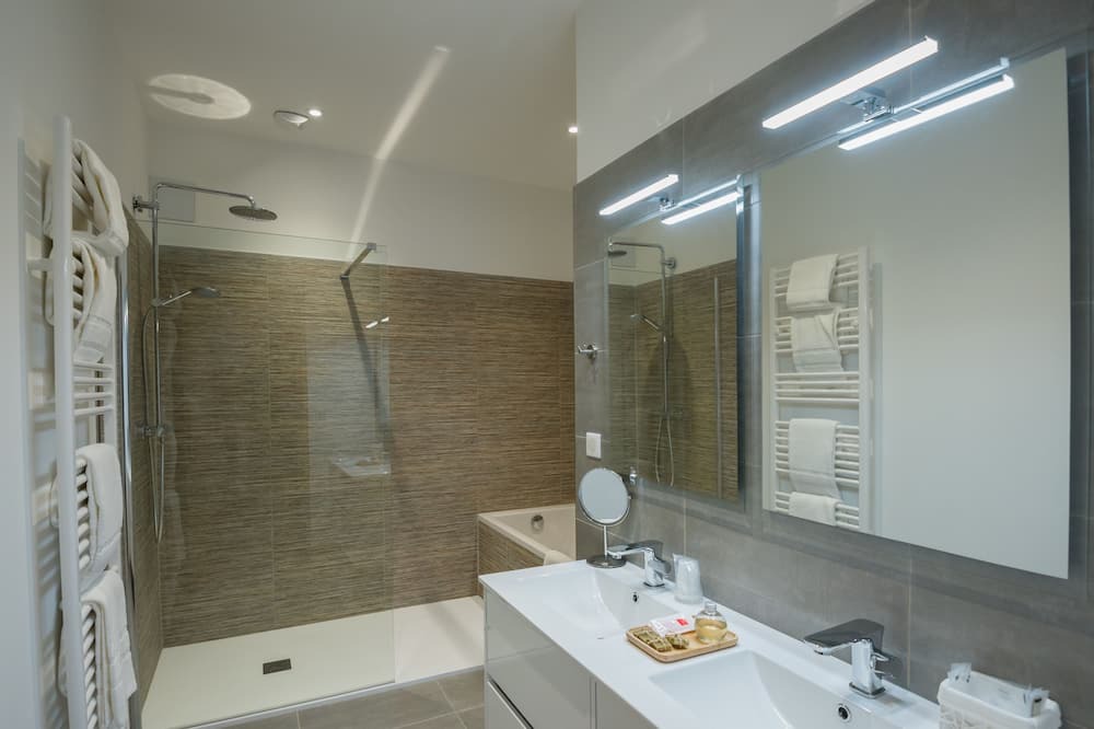 Photo of Bathroom in Centre Ville d'Ales