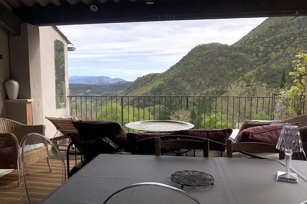 Photo of Outdoor in Saint-Ferreol-Trente-Pas