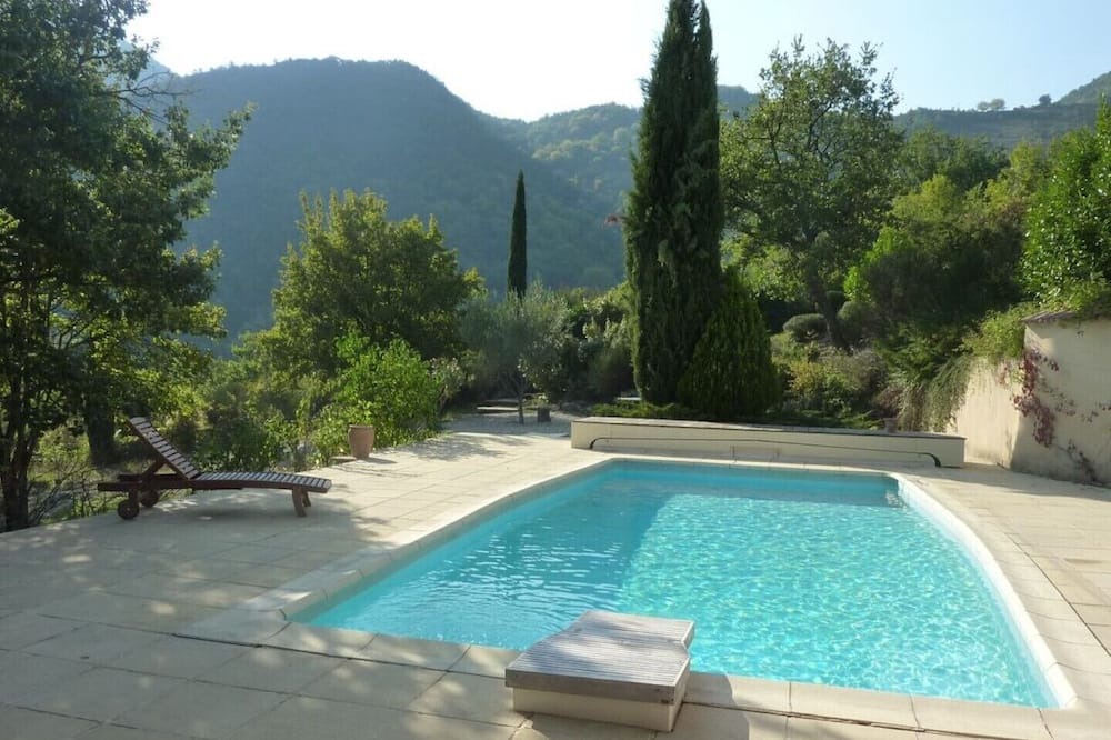 Photo of Outdoor in Saint-Ferreol-Trente-Pas
