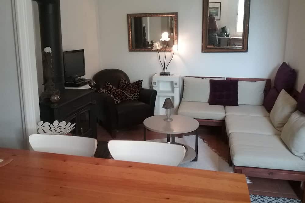 Photo of Livingroom in Saint-Ferreol-Trente-Pas