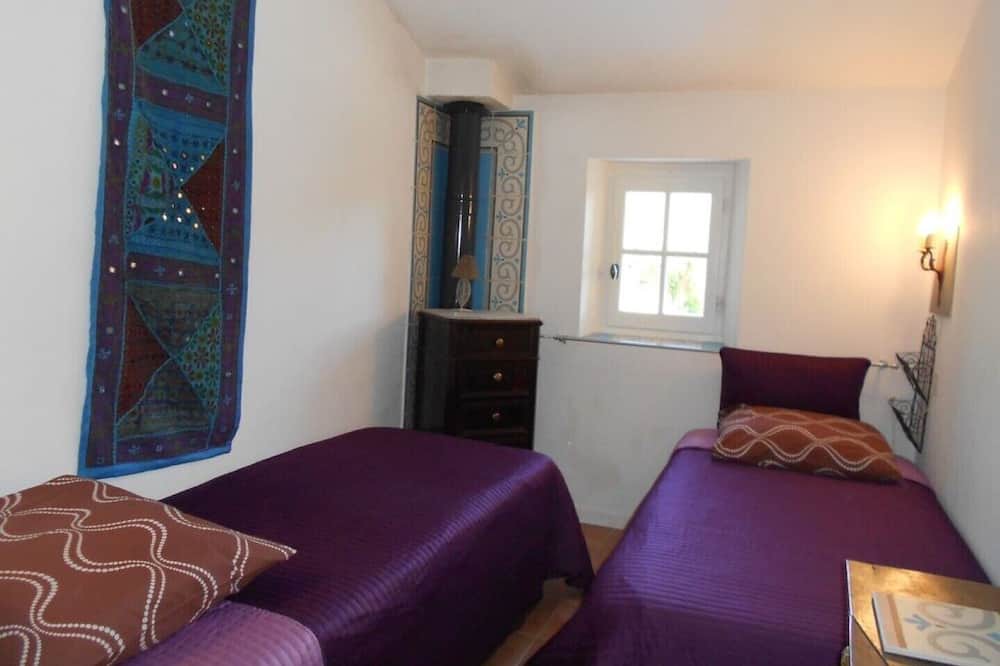Photo of Bedroom in Saint-Ferreol-Trente-Pas