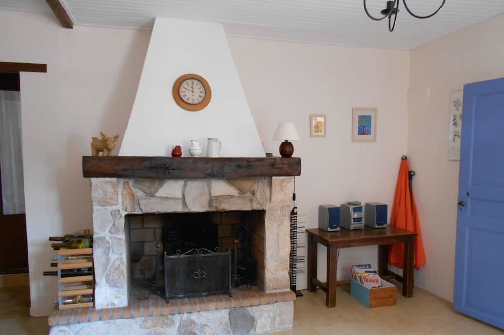 Photo of Livingroom in Bize-Minervois