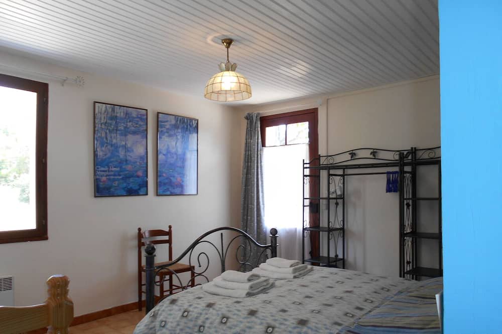 Photo of Bedroom in Bize-Minervois