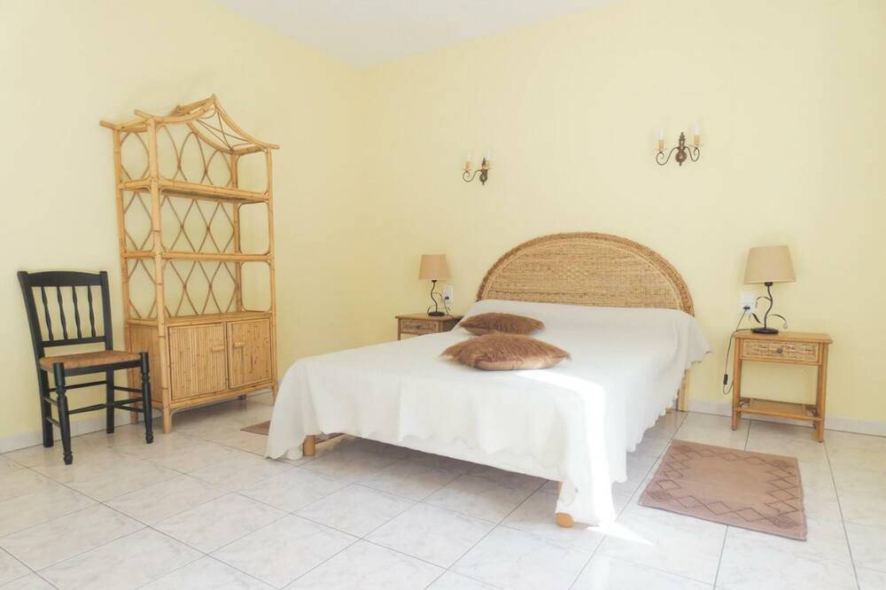 Photo of Bedroom in Saint-Martin-de-Seignanx