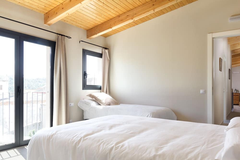 Photo of Bedroom in Rocafort de Queralt