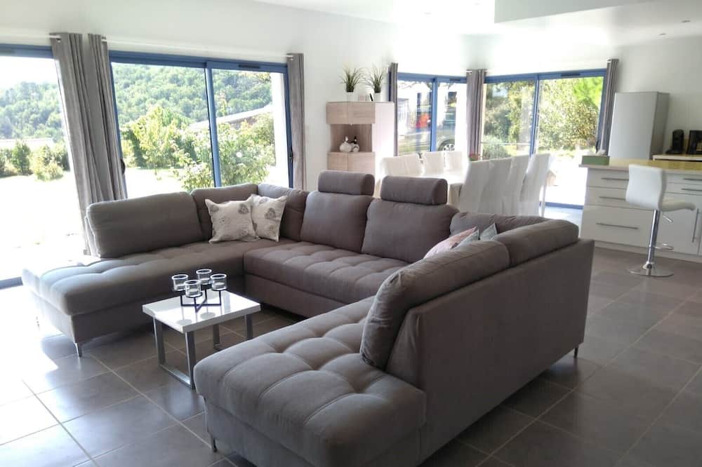 Photo of Livingroom in Chazeaux