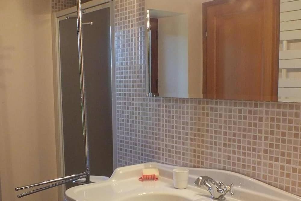 Photo of Bathroom in Penne