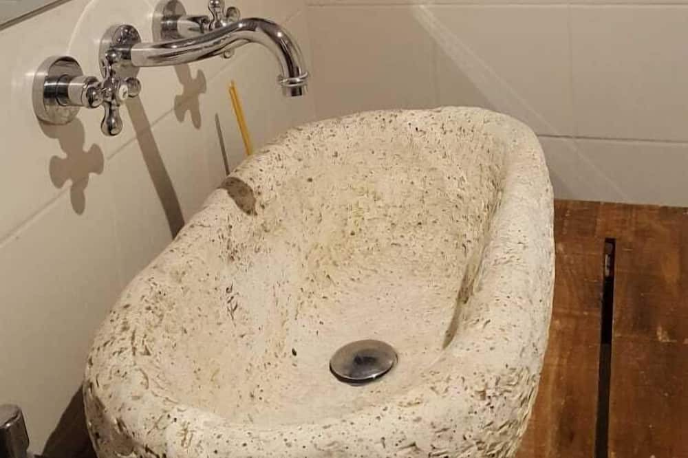 Photo of Bathroom in Arcabell