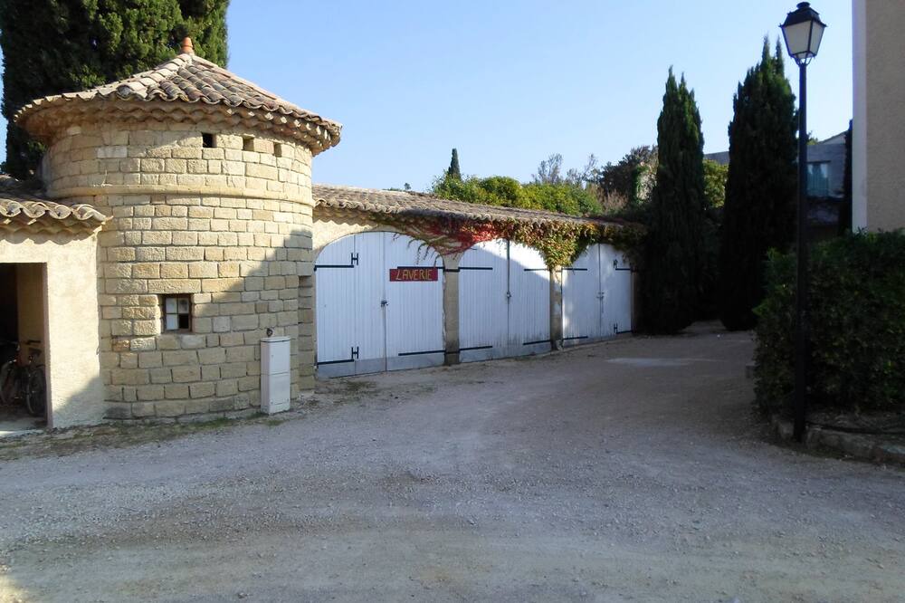 Photo of Others in Sainte-Cecile-les-Vignes
