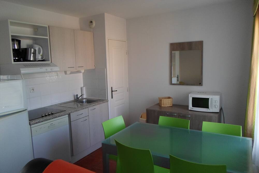Photo of Kitchen in Sainte-Cecile-les-Vignes