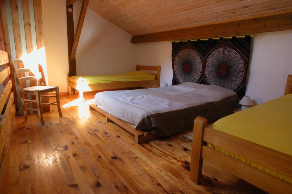 Photo of Bedroom in Fougax-et-Barrineuf