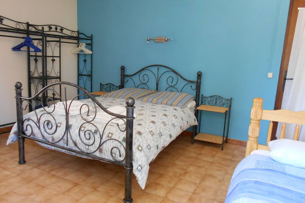 Photo of Bedroom in Bize-Minervois