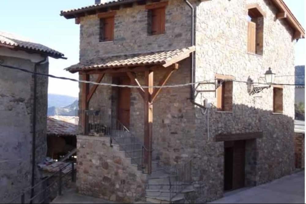 Photo of Outdoor in Montcortes