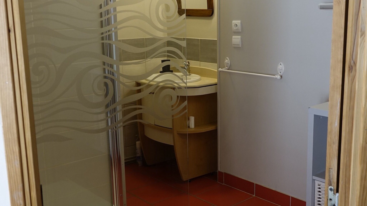 Photo of Bathroom in Lavoute-Chilhac