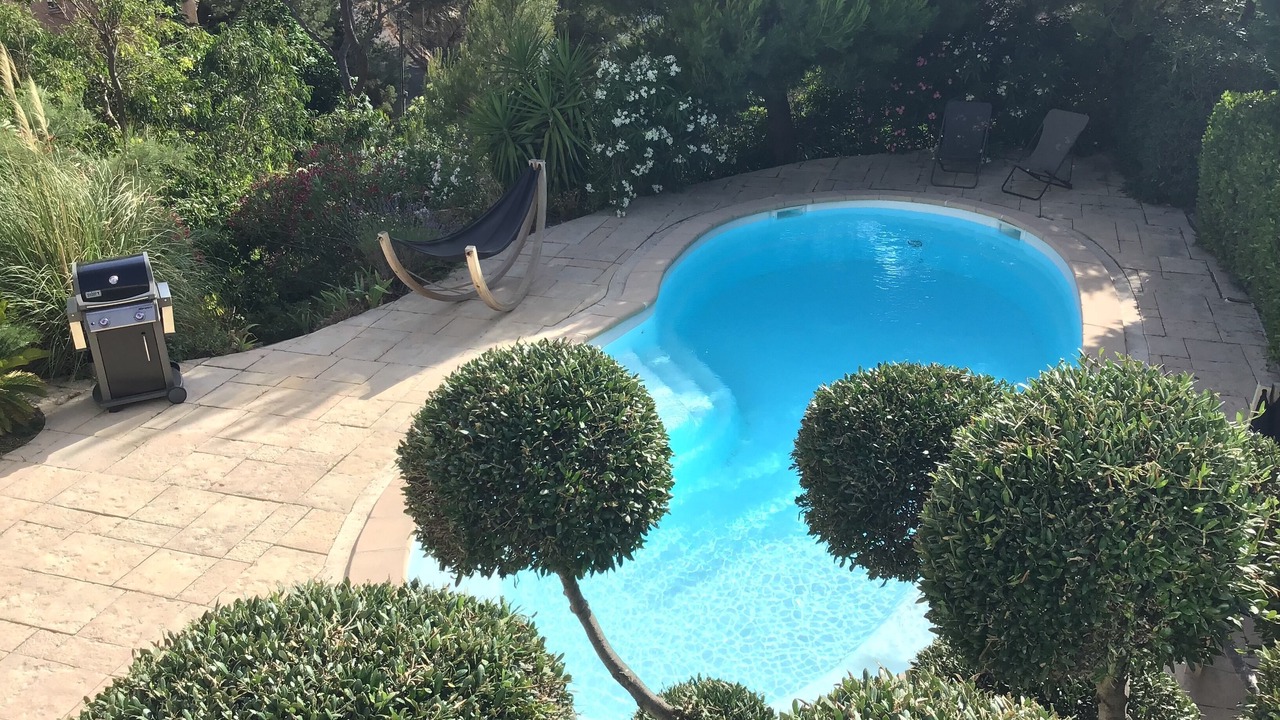 Photo of Outdoor in Ensues-la-Redonne