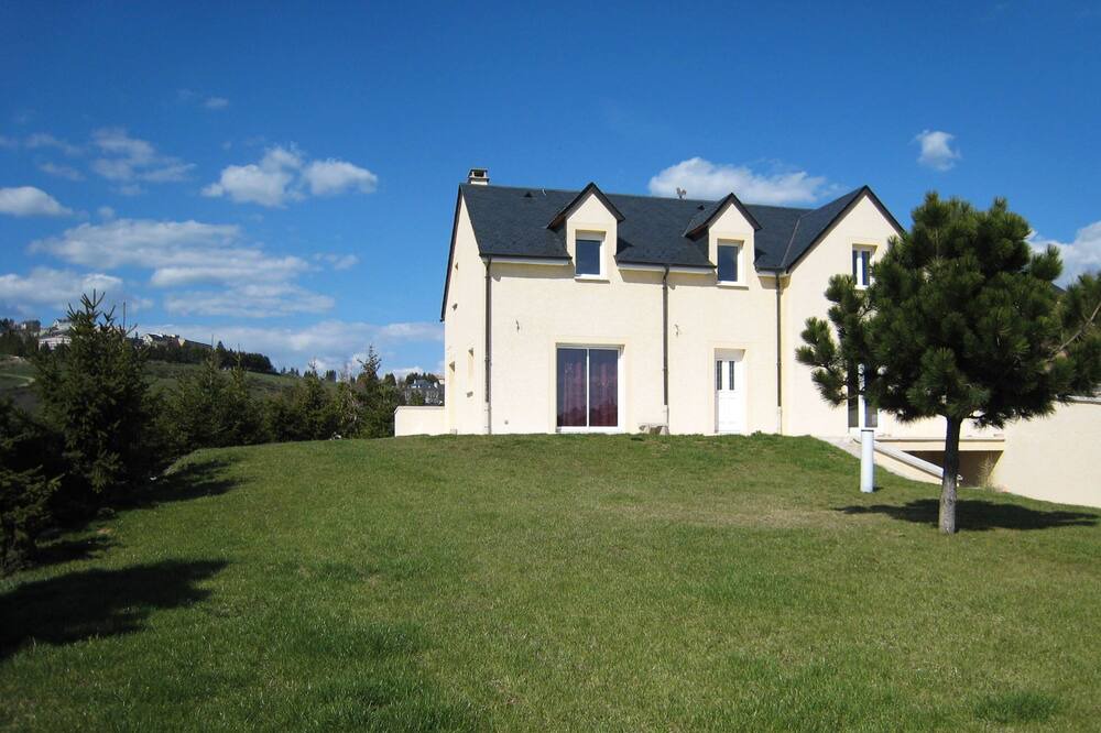 Photo of Outdoor in Chateauneuf-de-Randon