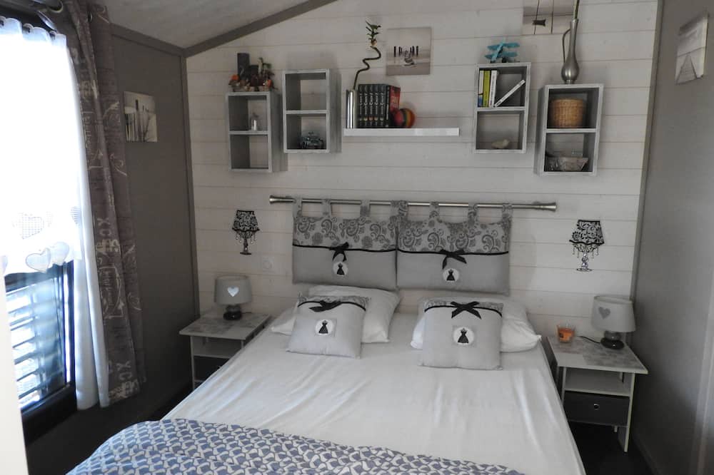 Photo of Bedroom in Pomerols