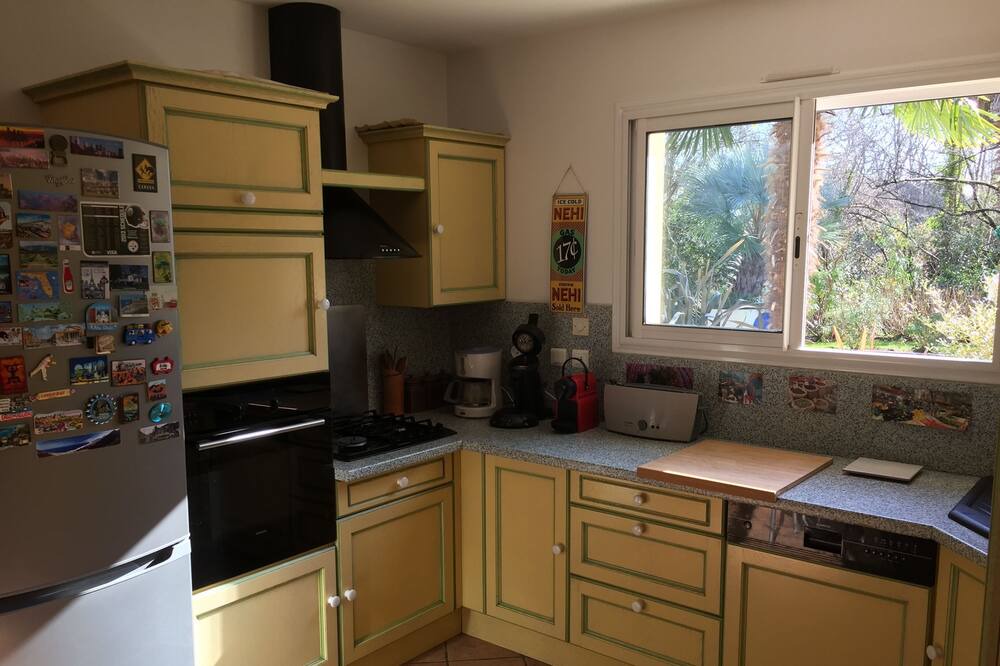 Photo of Kitchen in Saint-Martin-de-Seignanx