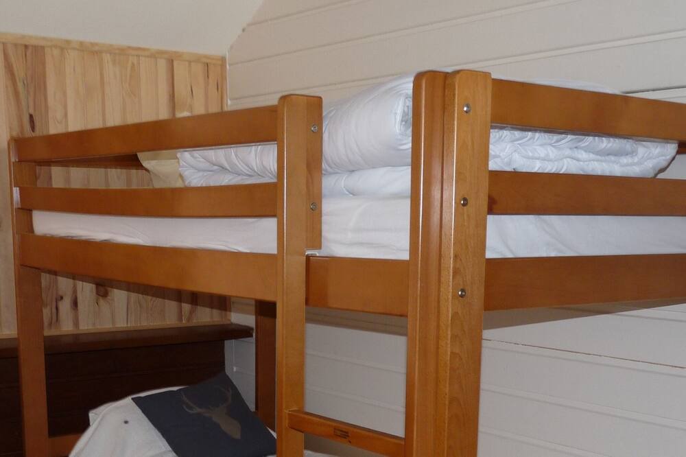 Photo of Bedroom in Campan