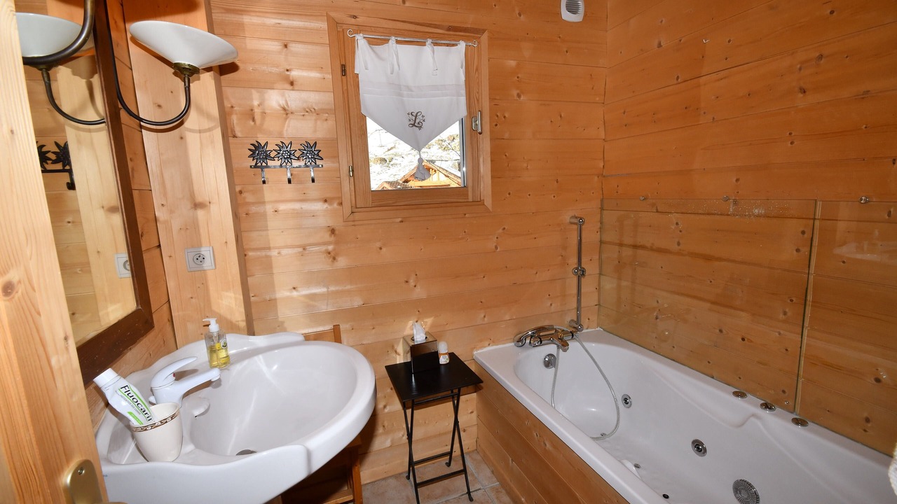 Photo of Bathroom in Bergers