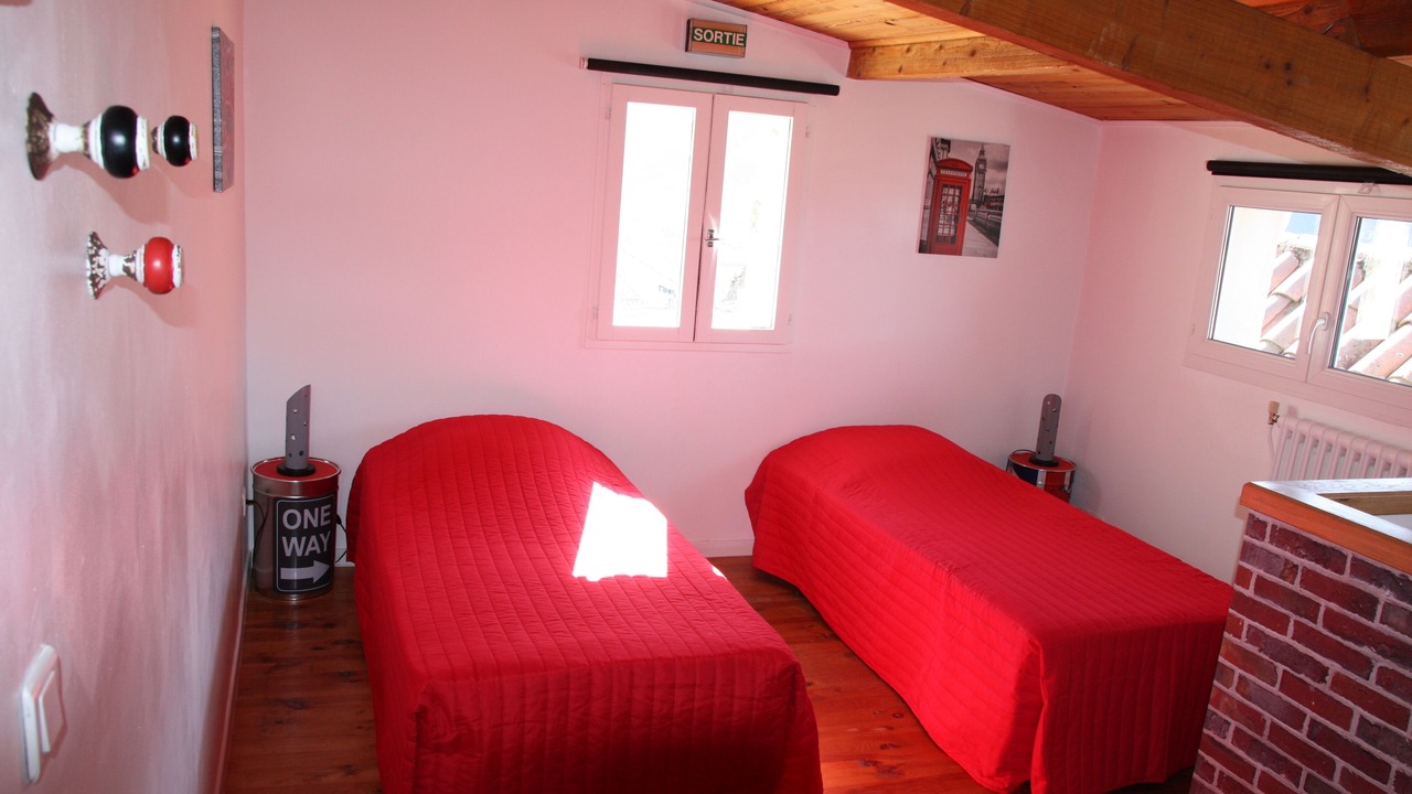 Photo of Others in Mostuejouls