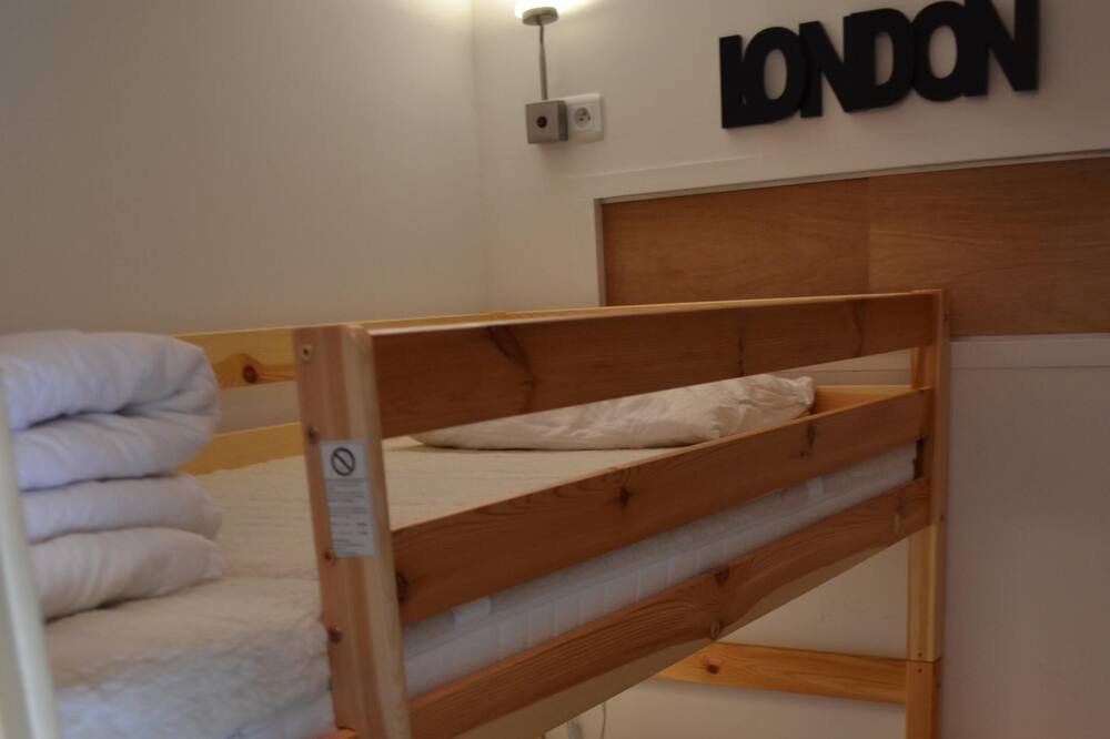 Photo of Bedroom in Peone