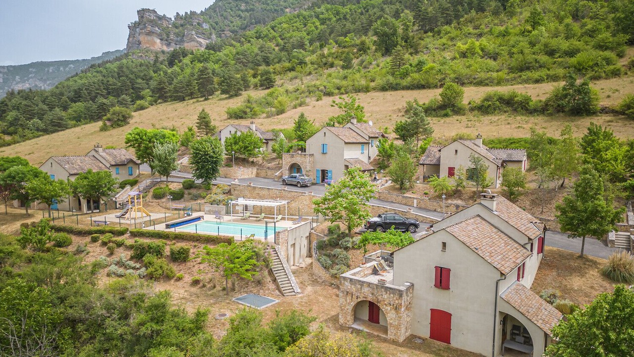 Photo of Outdoor in Saint-Rome-de-Dolan