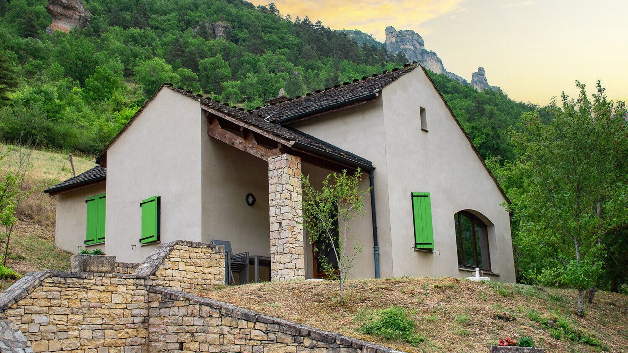 Photo of Outdoor in Saint-Rome-de-Dolan