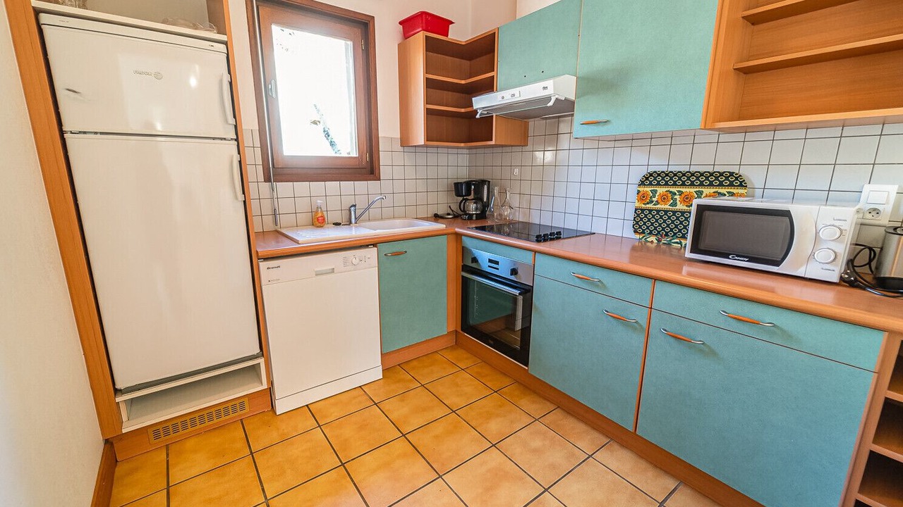 Photo of Kitchen in Saint-Rome-de-Dolan