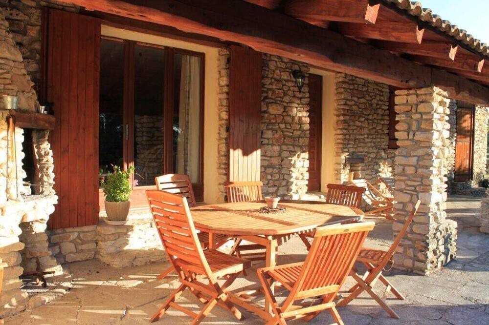 Photo of Patio Balcony in La Roque-sur-Pernes