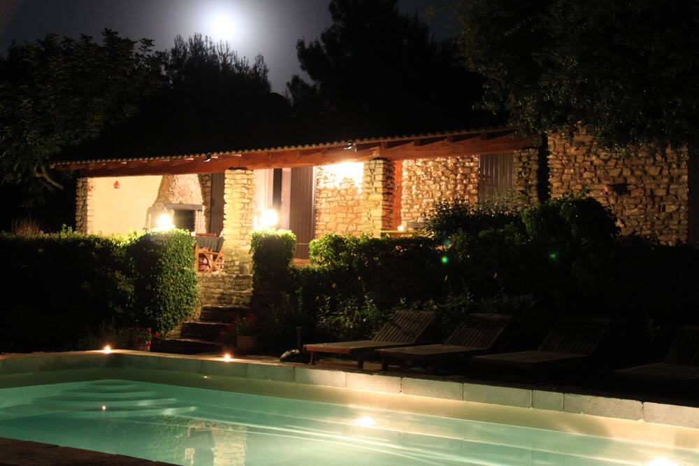 Photo of Outdoor in La Roque-sur-Pernes