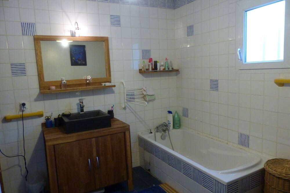 Photo of Bathroom in Saint-Julien-les-Rosiers