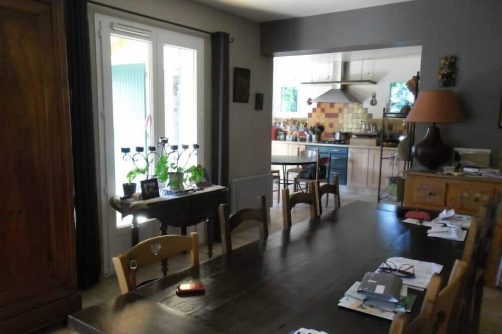 Photo of Others in Saint-Julien-les-Rosiers