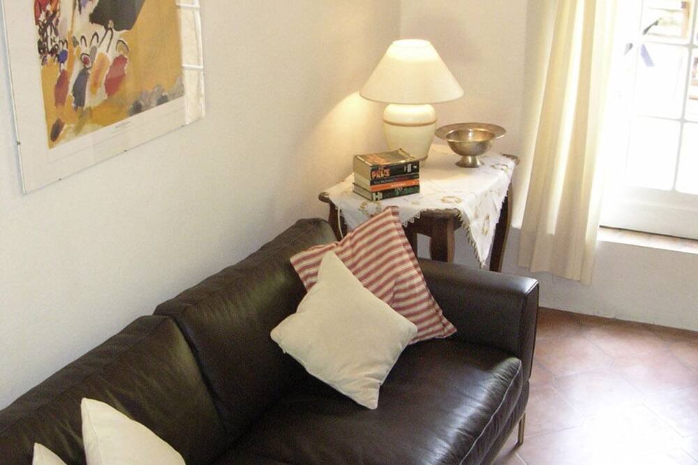 Photo of Livingroom in Sillans-la Cascade
