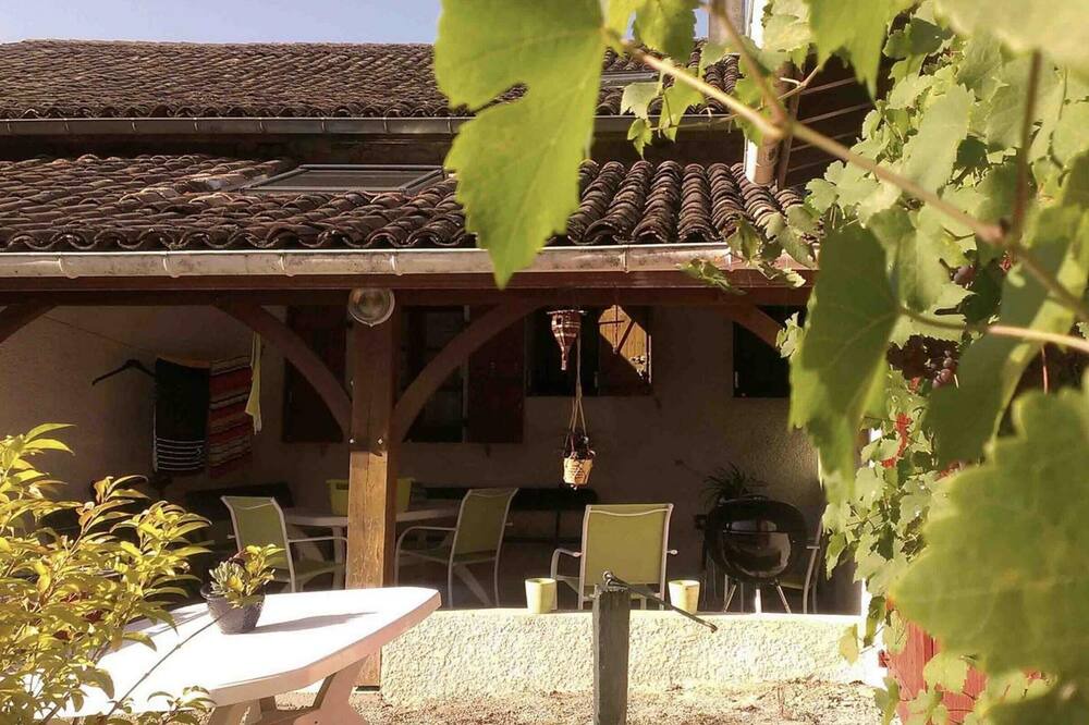 Photo of Outdoor in Saint-Lon-les-Mines