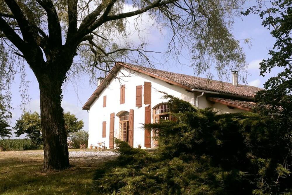 Photo of Outdoor in Saint-Lon-les-Mines