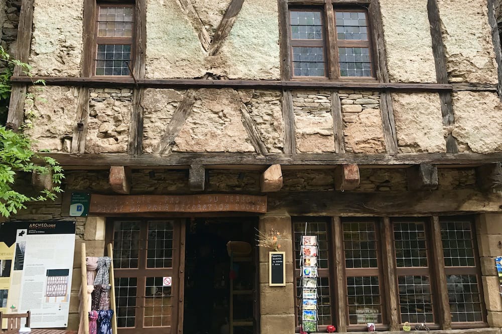 Photo of Outdoor in Brousse-le-Chateau