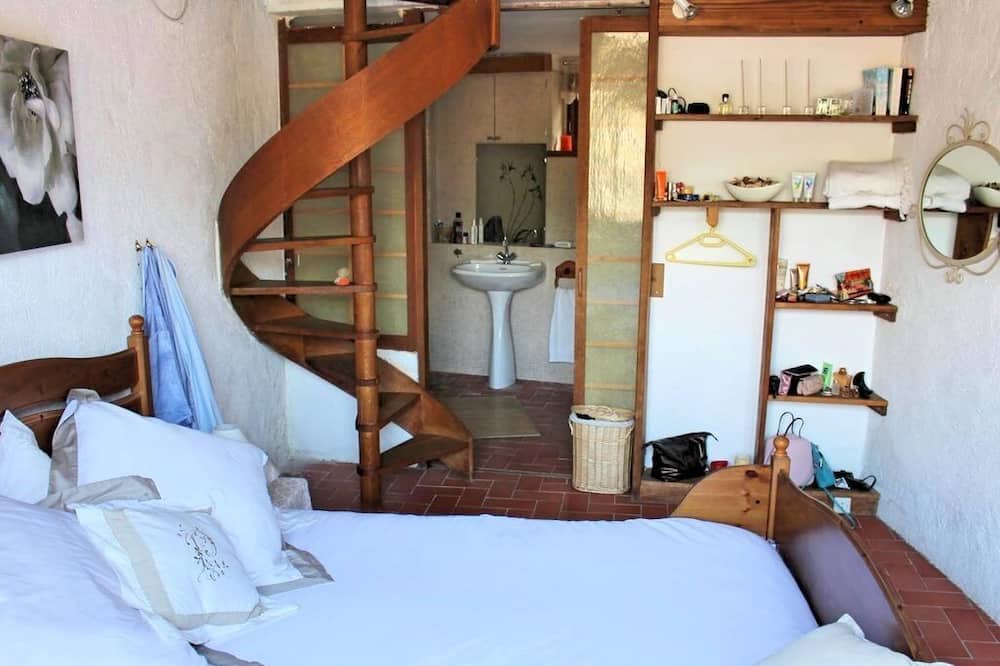 Photo of Bedroom in Quillan
