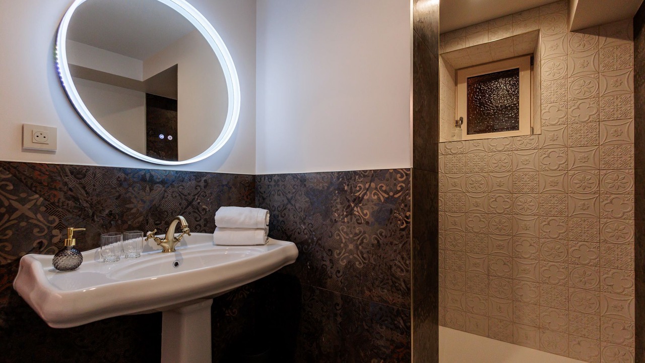 Photo of Bathroom in Romans-sur-Isere