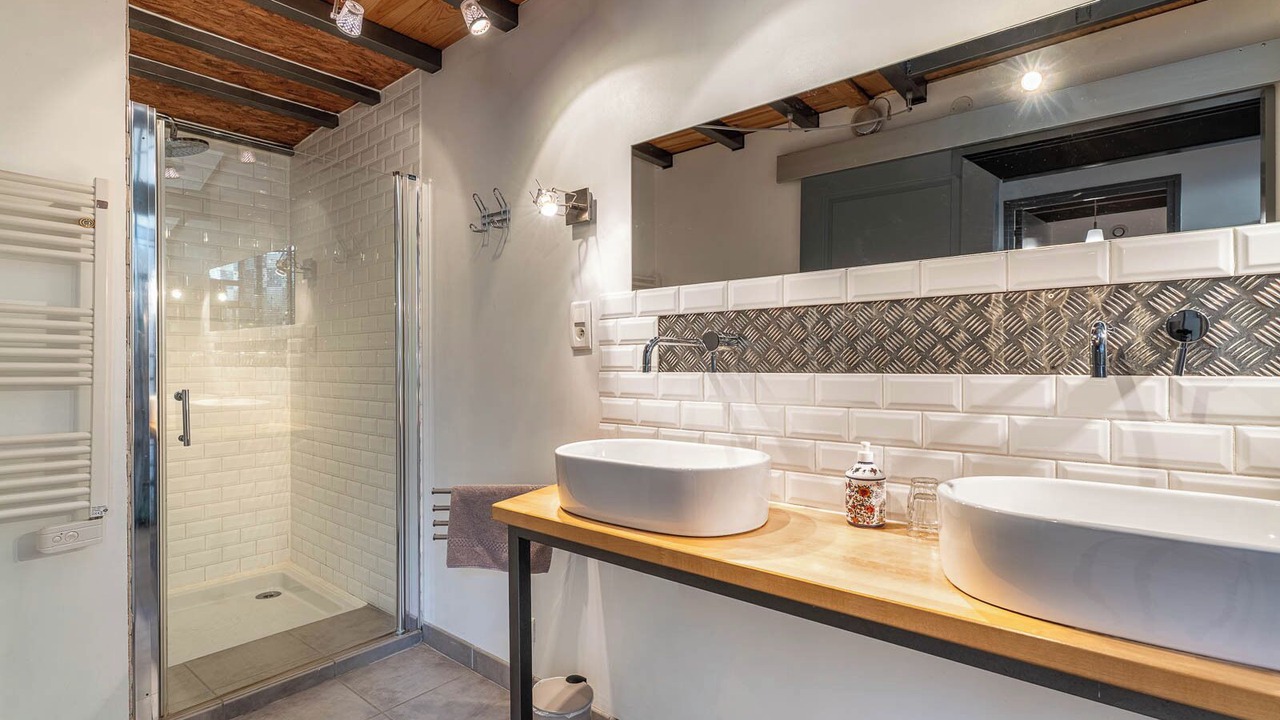 Photo of Bathroom in Severac-l'Eglise