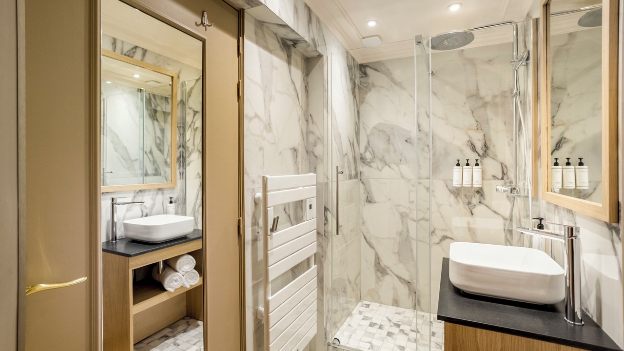 Photo of Bathroom in Quartier du Faubourg-Montmartre