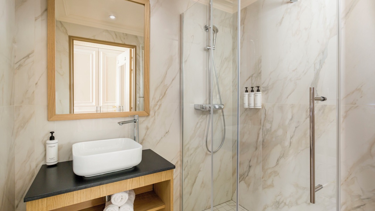 Photo of Bathroom in Quartier du Faubourg-Montmartre
