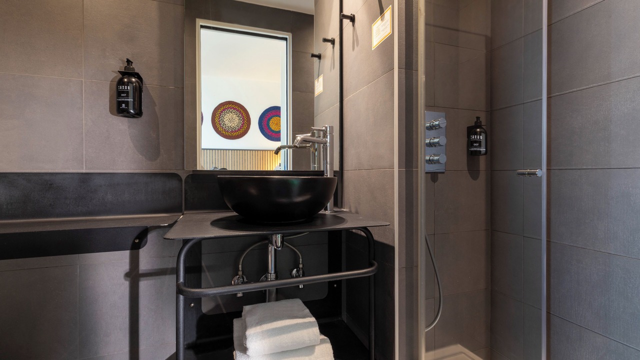 Photo of Bathroom in Quartier de la Salpetriere